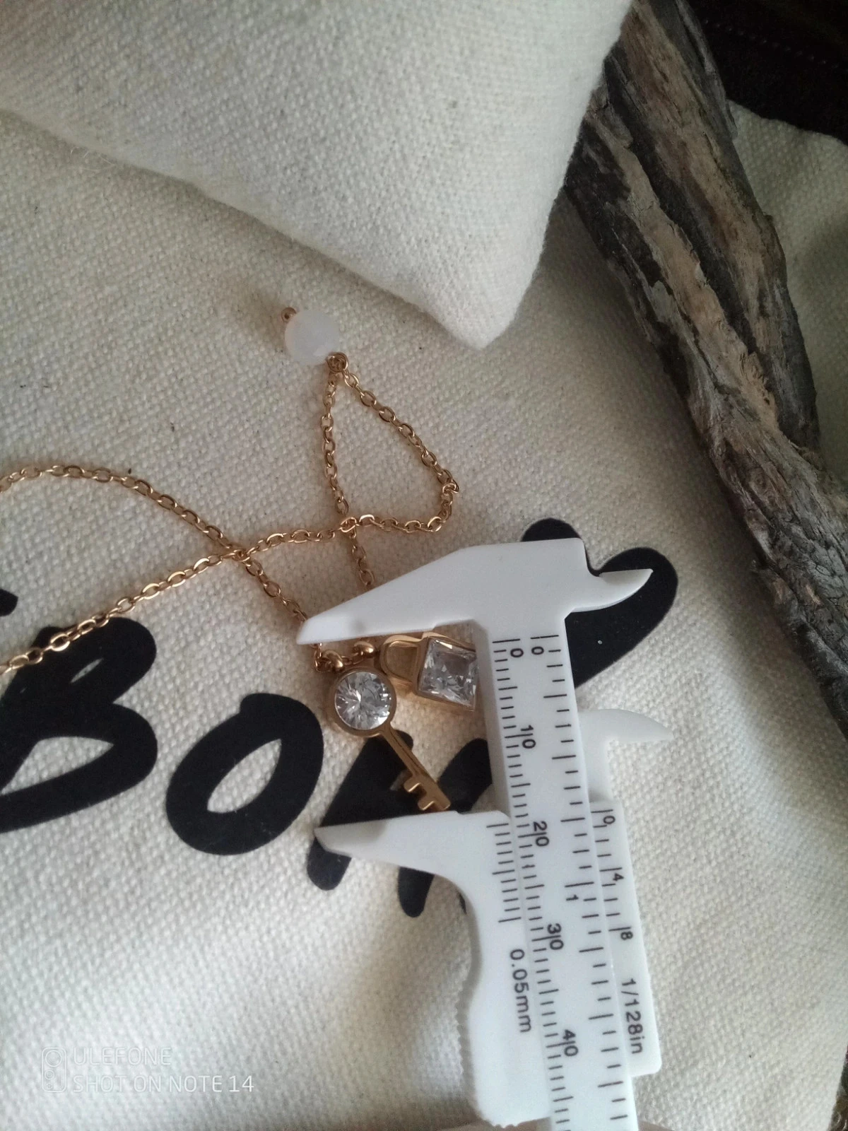 Collier clé cadenas zirconium et pierre opaline – photo 2